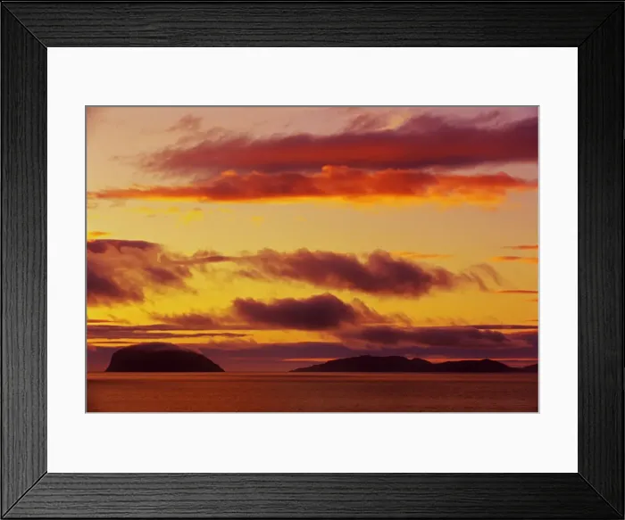 Framed Print : DDE-90028334 Framed Print : DDE-90028334