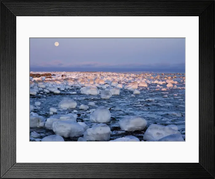 Framed Print : DDE-90028600 Framed Print : DDE-90028600