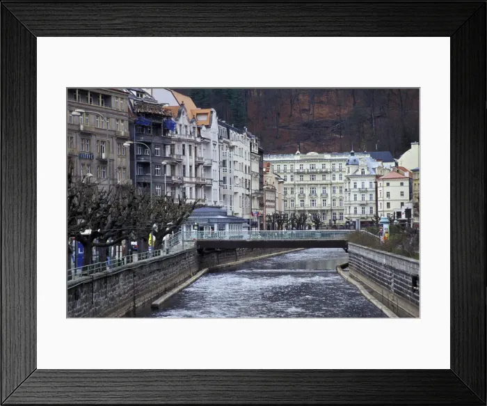 Framed Print : DDE-90029060 Framed Print : DDE-90029060