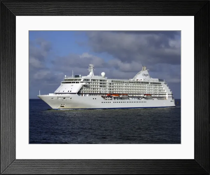 Framed Print : DDE-90029161 Framed Print : DDE-90029161