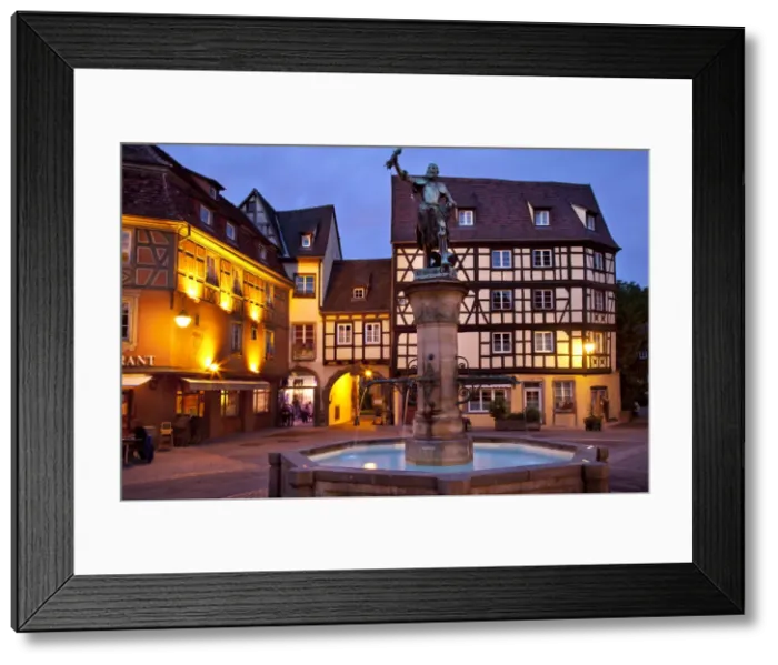 Framed Print : DDE-90029604 Framed Print : DDE-90029604