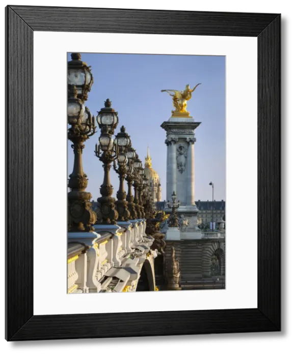 Framed Print : DDE-90029645 Framed Print : DDE-90029645