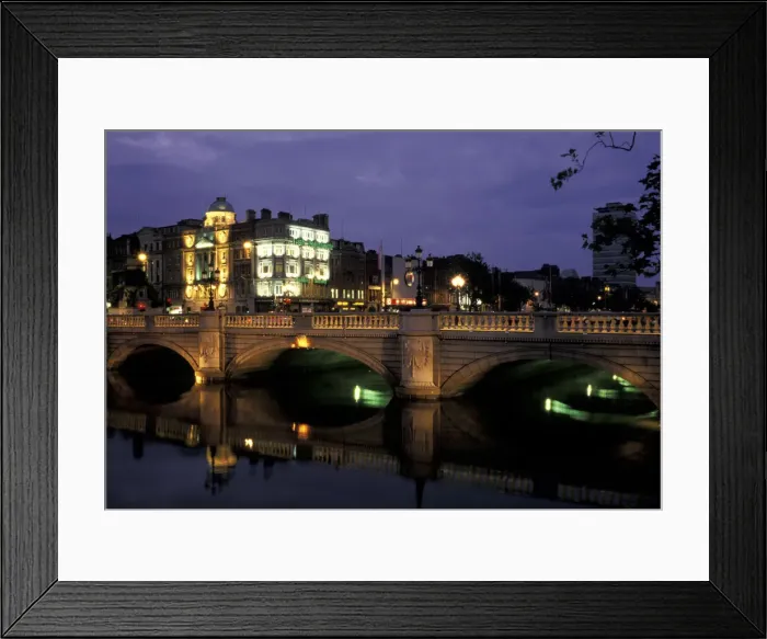 Framed Print : DDE-90031942 Framed Print : DDE-90031942