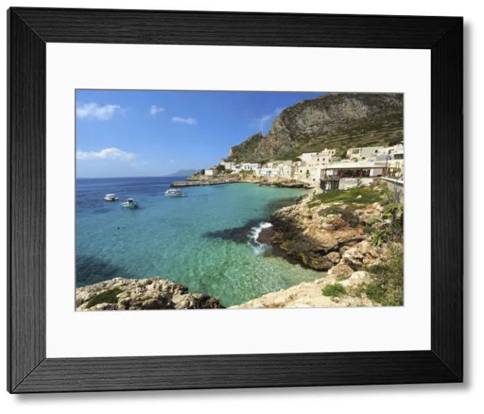 Framed Print : DDE-90032025 Framed Print : DDE-90032025