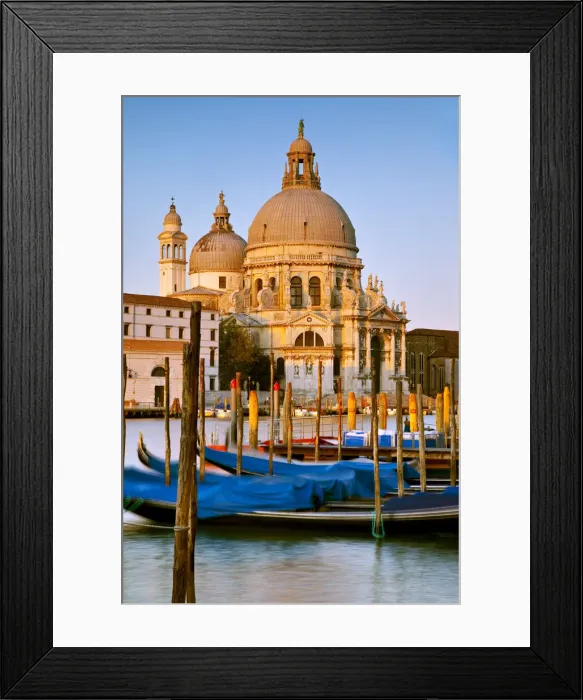 Framed Print : DDE-90032184 Framed Print : DDE-90032184