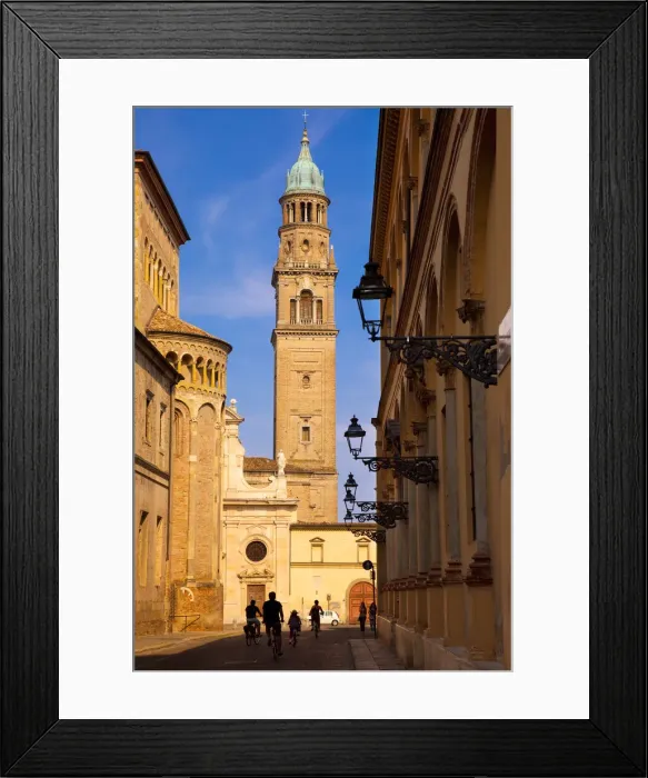 Framed Print : DDE-90032230 Framed Print : DDE-90032230