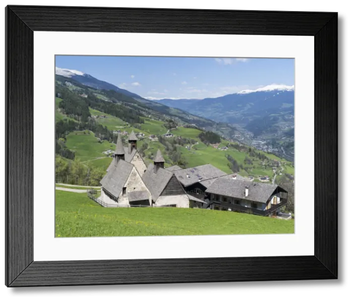 Framed Print : DDE-90032418 Framed Print : DDE-90032418