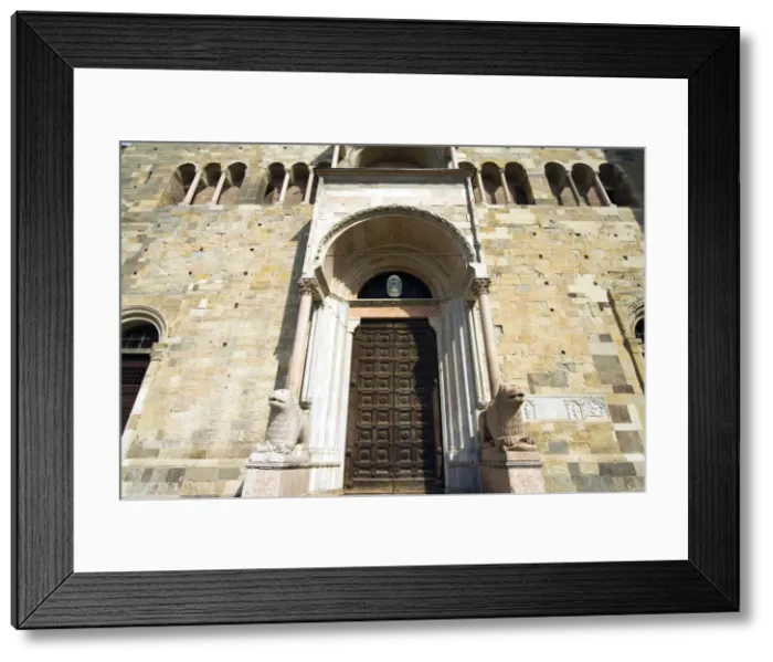 Framed Print : DDE-90032453 Framed Print : DDE-90032453