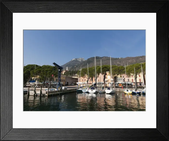 Framed Print : DDE-90032579 Framed Print : DDE-90032579