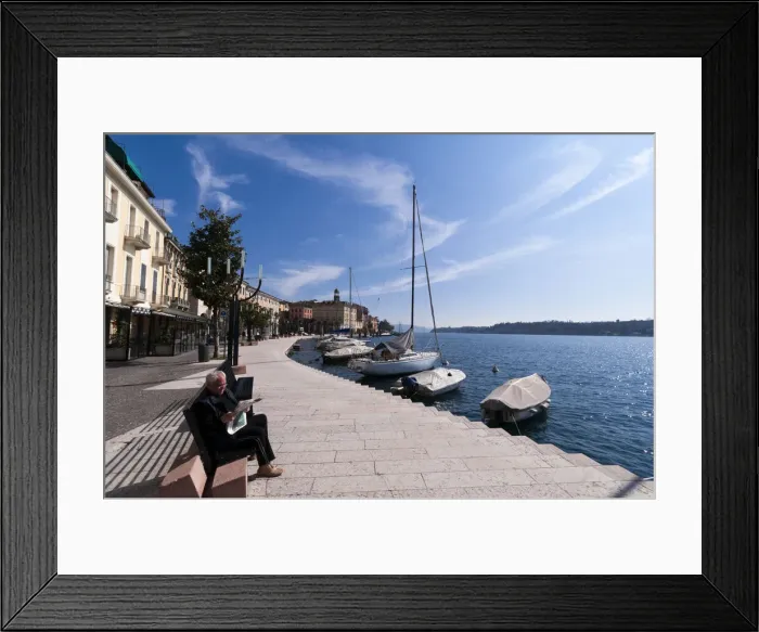 Framed Print : DDE-90032581 Framed Print : DDE-90032581