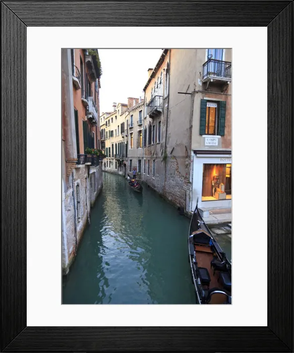 Framed Print : DDE-90032587 Framed Print : DDE-90032587