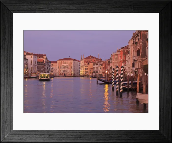 Framed Print : DDE-90032593 Framed Print : DDE-90032593