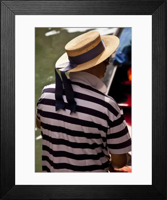 Framed Print : DDE-90032660 Framed Print : DDE-90032660