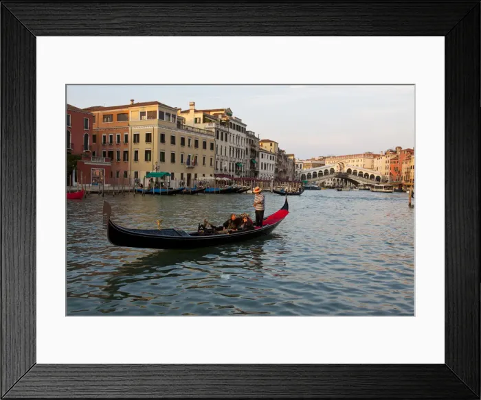 Framed Print : DDE-90032662 Framed Print : DDE-90032662
