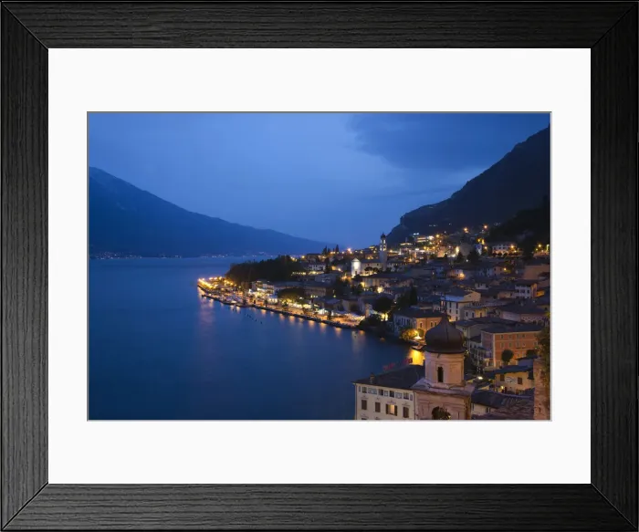 Framed Print : DDE-90032677 Framed Print : DDE-90032677