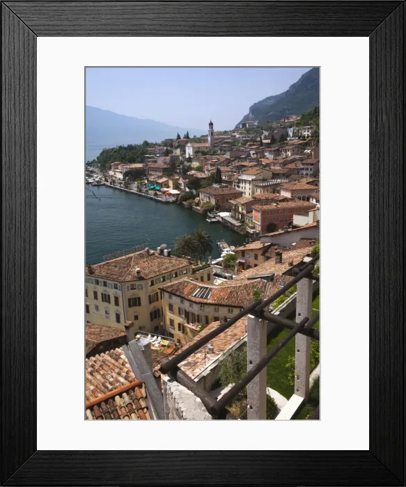 Framed Print : DDE-90032678 Framed Print : DDE-90032678