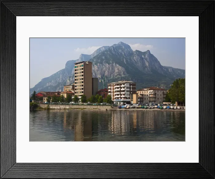 Framed Print : DDE-90032710 Framed Print : DDE-90032710