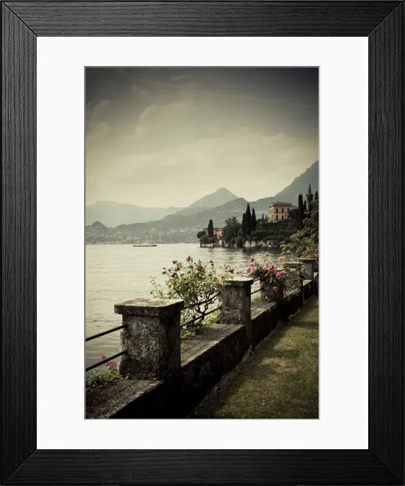 Framed Print : DDE-90032715 Framed Print : DDE-90032715
