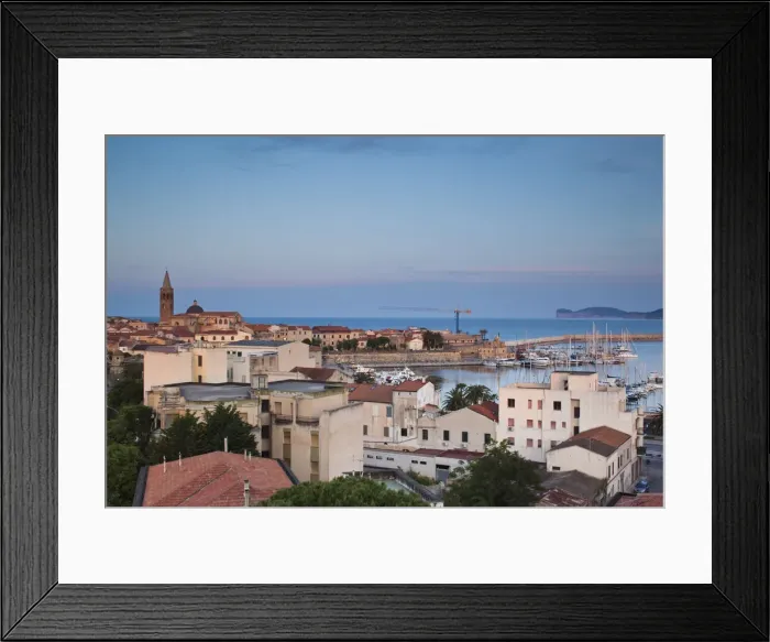 Framed Print : DDE-90032728 Framed Print : DDE-90032728