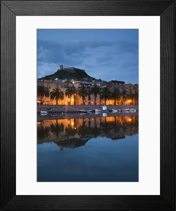 Framed Print : DDE-90032754