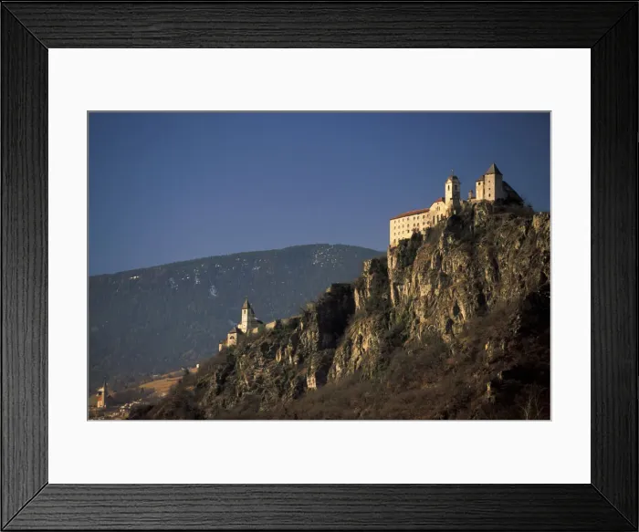 Framed Print : DDE-90032836 Framed Print : DDE-90032836