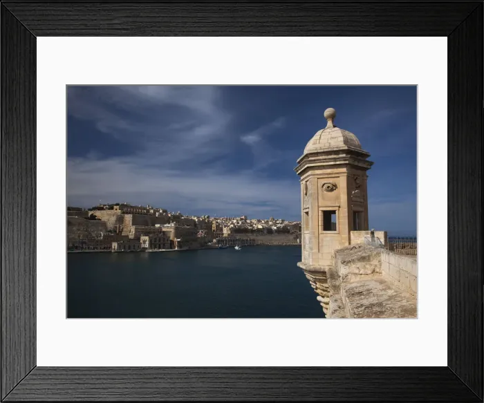 Framed Print : DDE-90032870 Framed Print : DDE-90032870