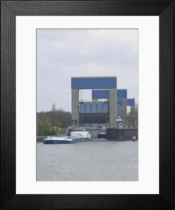 Framed Print : DDE-90033151 Framed Print : DDE-90033151