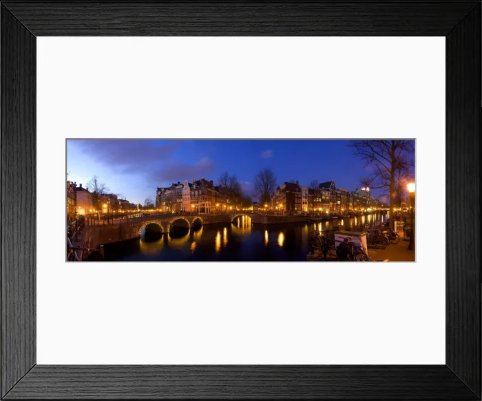 Framed Print : DDE-90033187