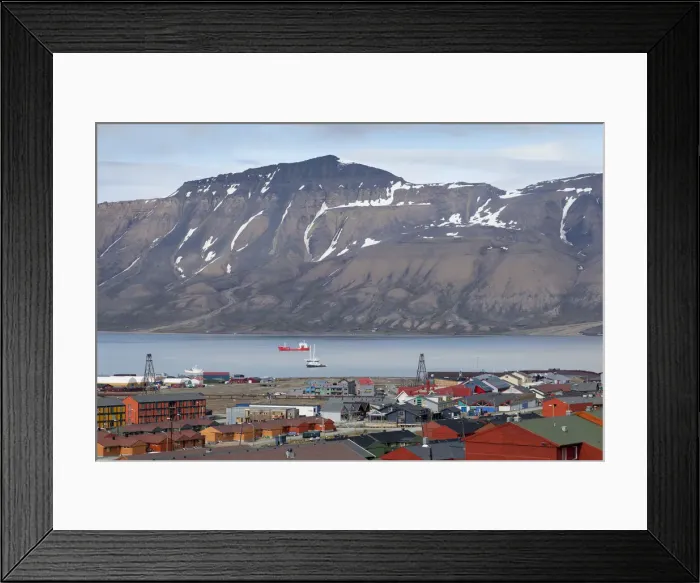 Framed Print : DDE-90033258