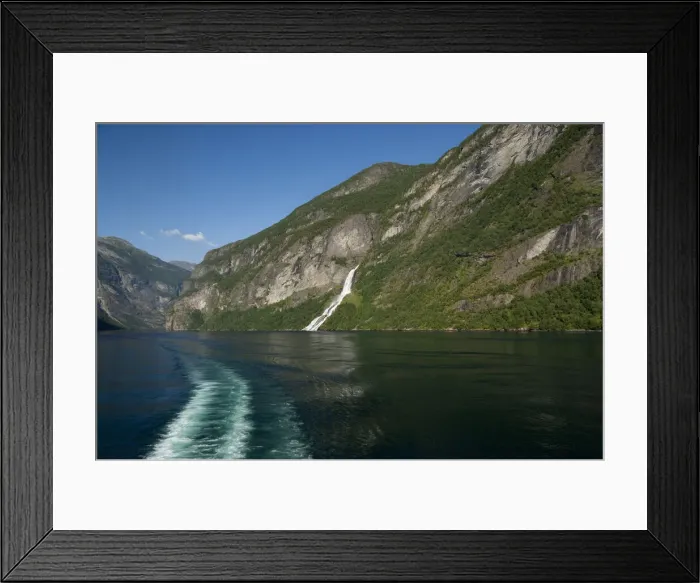 Framed Print : DDE-90033266 Framed Print : DDE-90033266