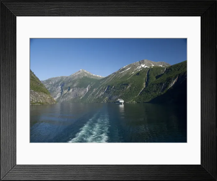 Framed Print : DDE-90033271 Framed Print : DDE-90033271