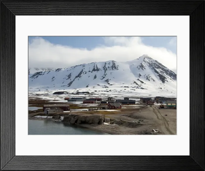Framed Print : DDE-90033310 Framed Print : DDE-90033310