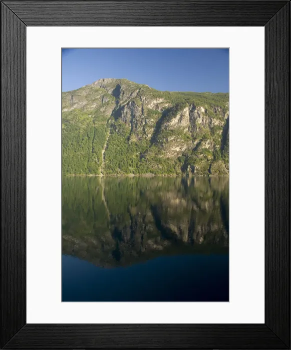 Framed Print : DDE-90033319 Framed Print : DDE-90033319