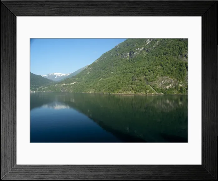 Framed Print : DDE-90033320 Framed Print : DDE-90033320
