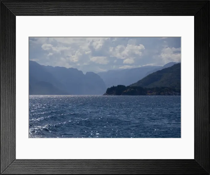 Framed Print : DDE-90033341 Framed Print : DDE-90033341