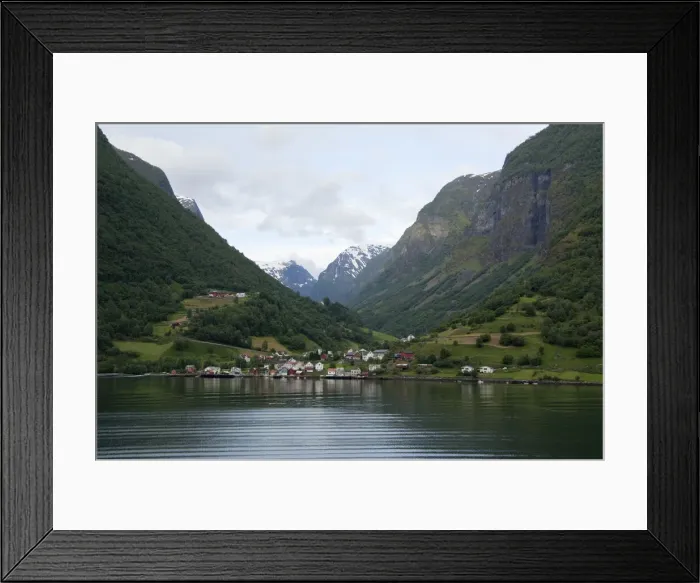 Framed Print : DDE-90033347 Framed Print : DDE-90033347