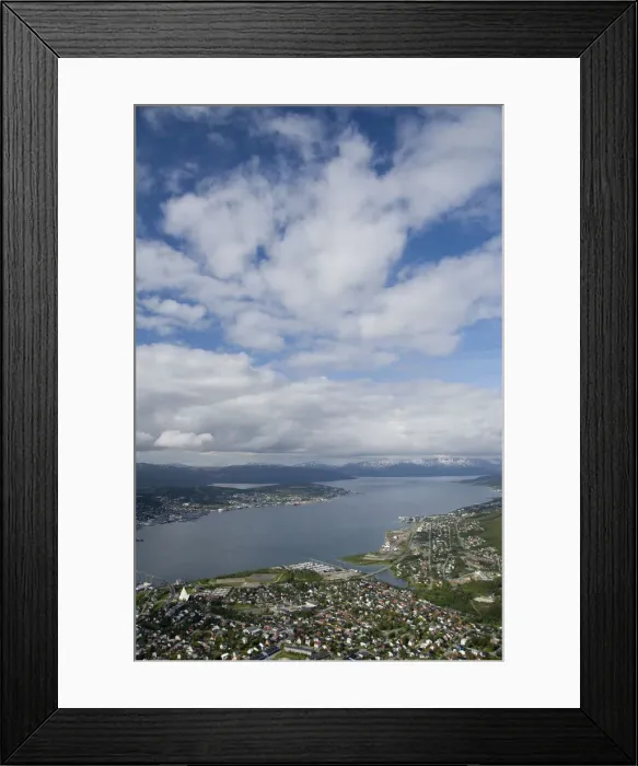 Framed Print : DDE-90033375 Framed Print : DDE-90033375
