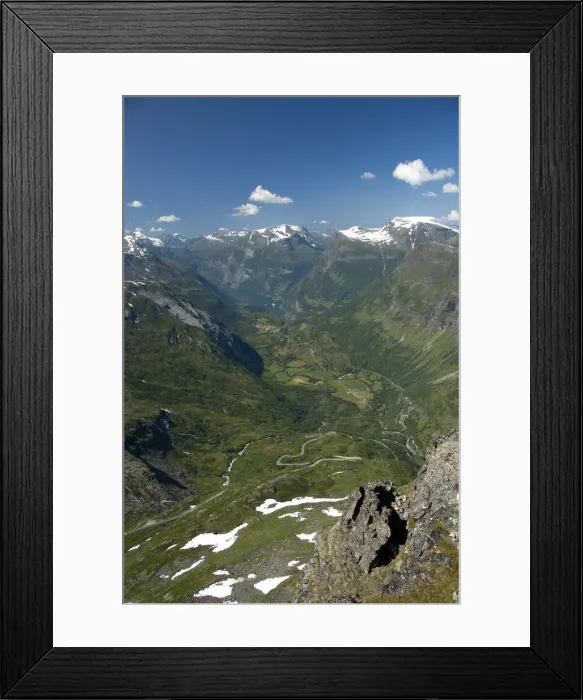 Framed Print : DDE-90033440 Framed Print : DDE-90033440