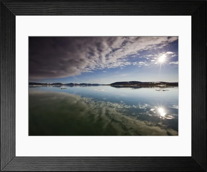 Framed Print : DDE-90033680 Framed Print : DDE-90033680