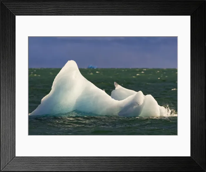 Framed Print : DDE-90033742 Framed Print : DDE-90033742