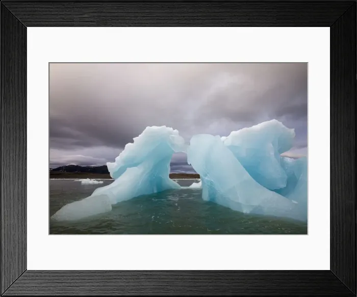 Framed Print : DDE-90033797 Framed Print : DDE-90033797