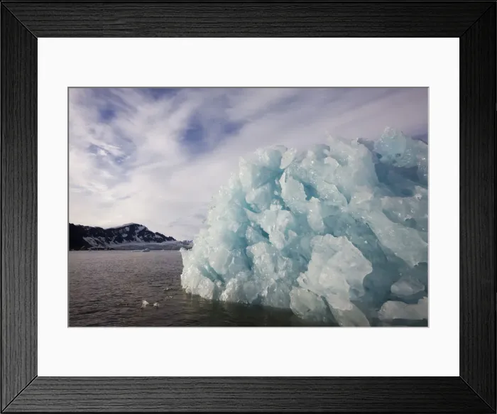 Framed Print : DDE-90033810 Framed Print : DDE-90033810