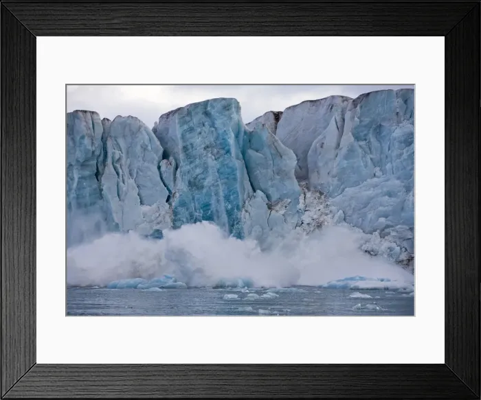Framed Print : DDE-90033815 Framed Print : DDE-90033815