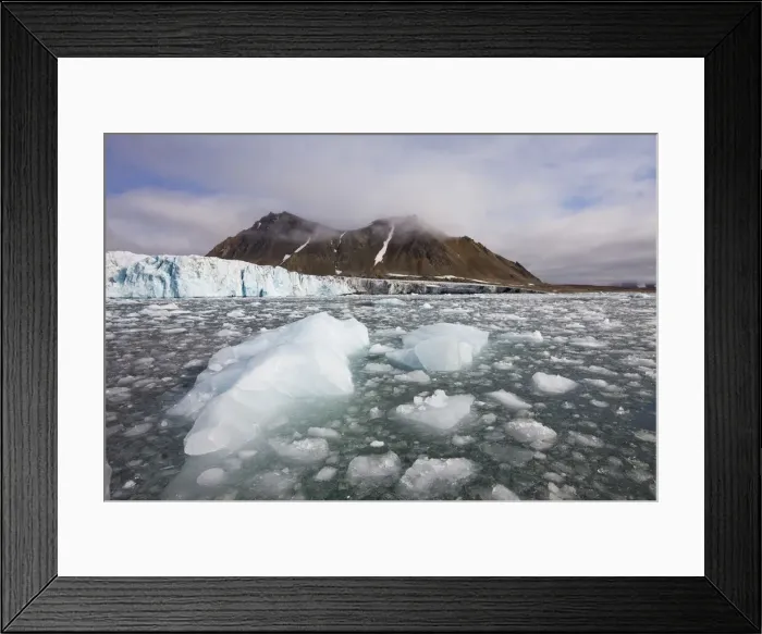Framed Print : DDE-90033819 Framed Print : DDE-90033819