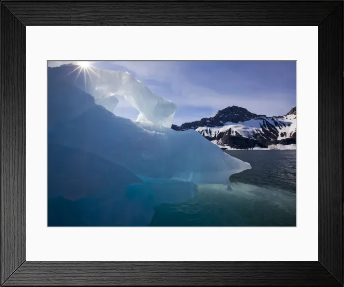 Framed Print : DDE-90033824 Framed Print : DDE-90033824