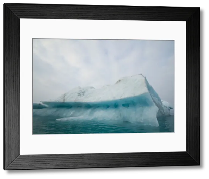 Framed Print : DDE-90034272 Framed Print : DDE-90034272