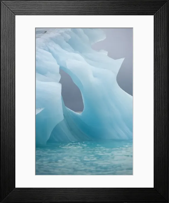 Framed Print : DDE-90034398 Framed Print : DDE-90034398