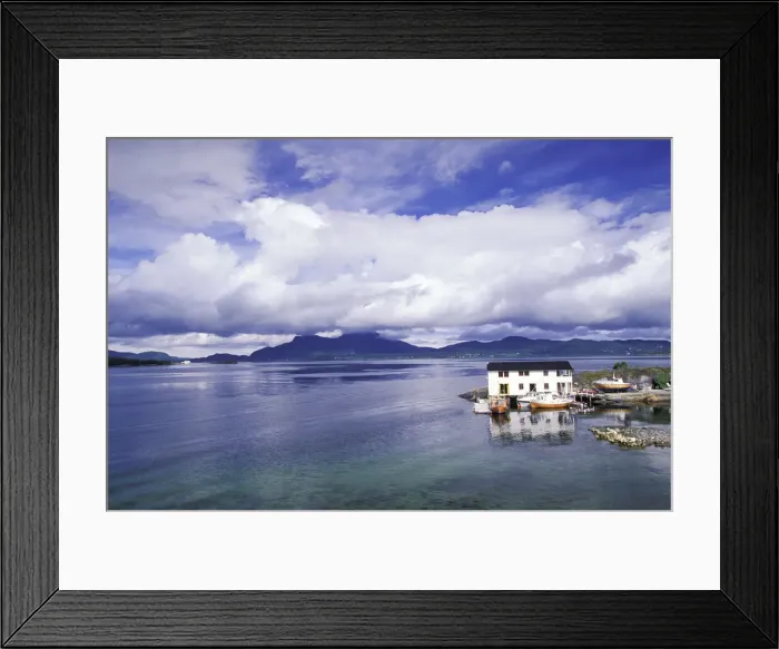 Framed Print : DDE-90034440 Framed Print : DDE-90034440