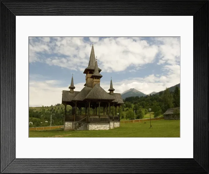 Framed Print : DDE-90034671