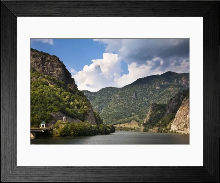 Framed Print : DDE-90034884 Framed Print : DDE-90034884